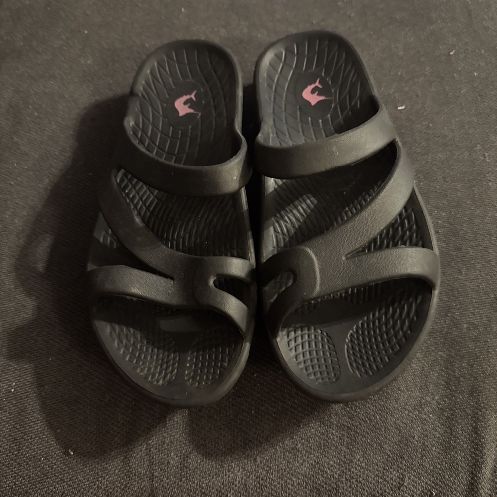Black Women's Comfort Slide Sandals with Pink Logo